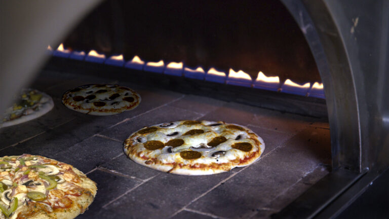 Stone-baked, Vegan and Vegetarian Pizza